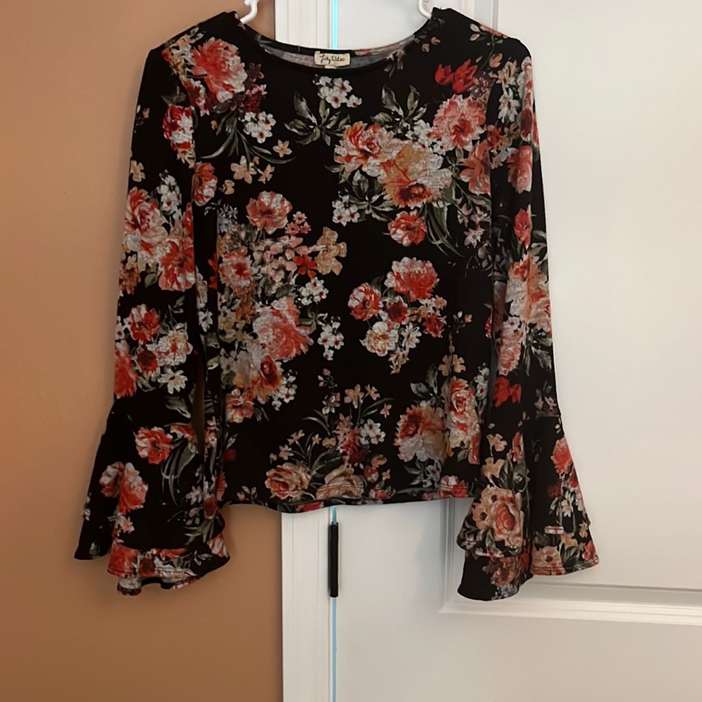 Floral top